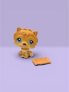 Littlest Pet Shop 2005 Chow Chow #117 LPS With Accessory.